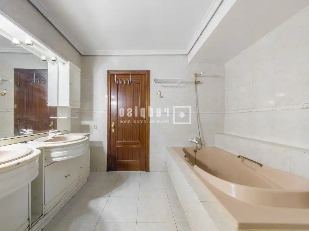 Piso en venta en Parque Lisboa - La Paz