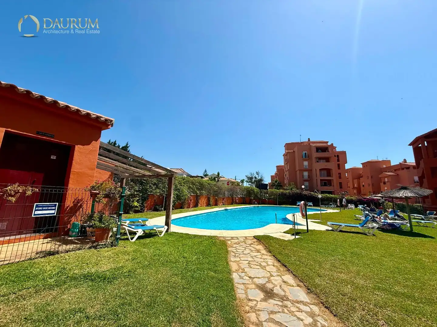 Piscina de Àtic en venda en Castilleja de la Cuesta amb Calefacció, Terrassa i Traster
