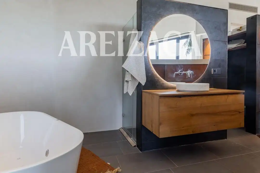Baño de Casa o chalet en venta en Donostia - San Sebastián  con Aire acondicionado, Calefacción y Jardín privado