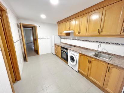 Kitchen of Flat for sale in Elda  with Terrace and Balcony