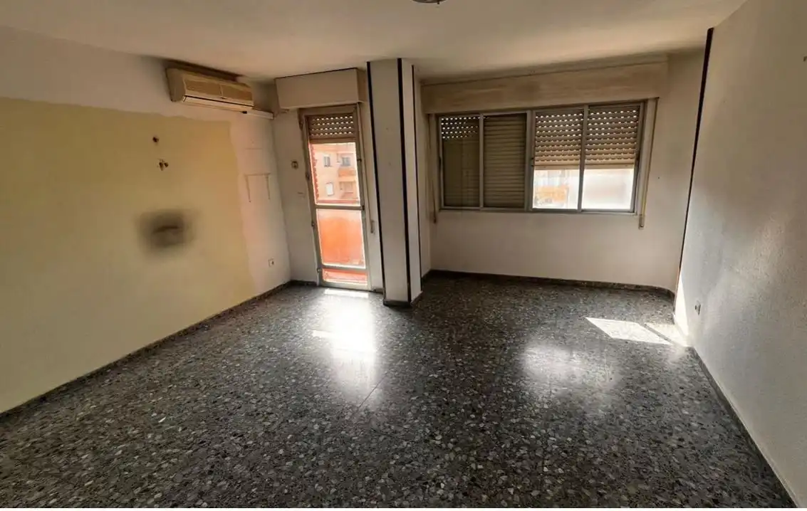 Schlafzimmer von Wohnung zum Verkauf in Villarrobledo mit Balkon