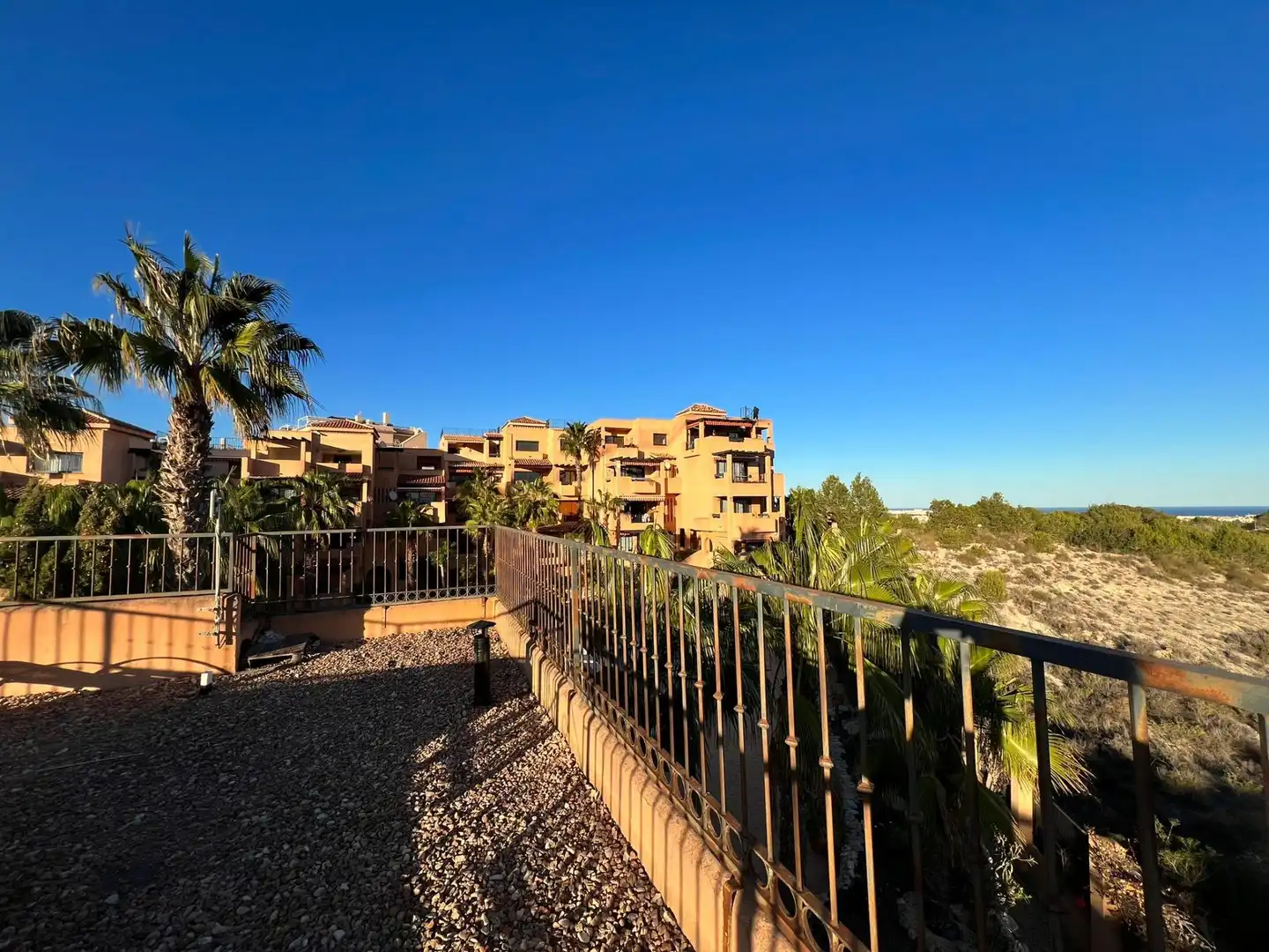 Casa o xalet en venda a Calle Calle Gigantes y Cabezudos, Villamartín - Las Filipinas