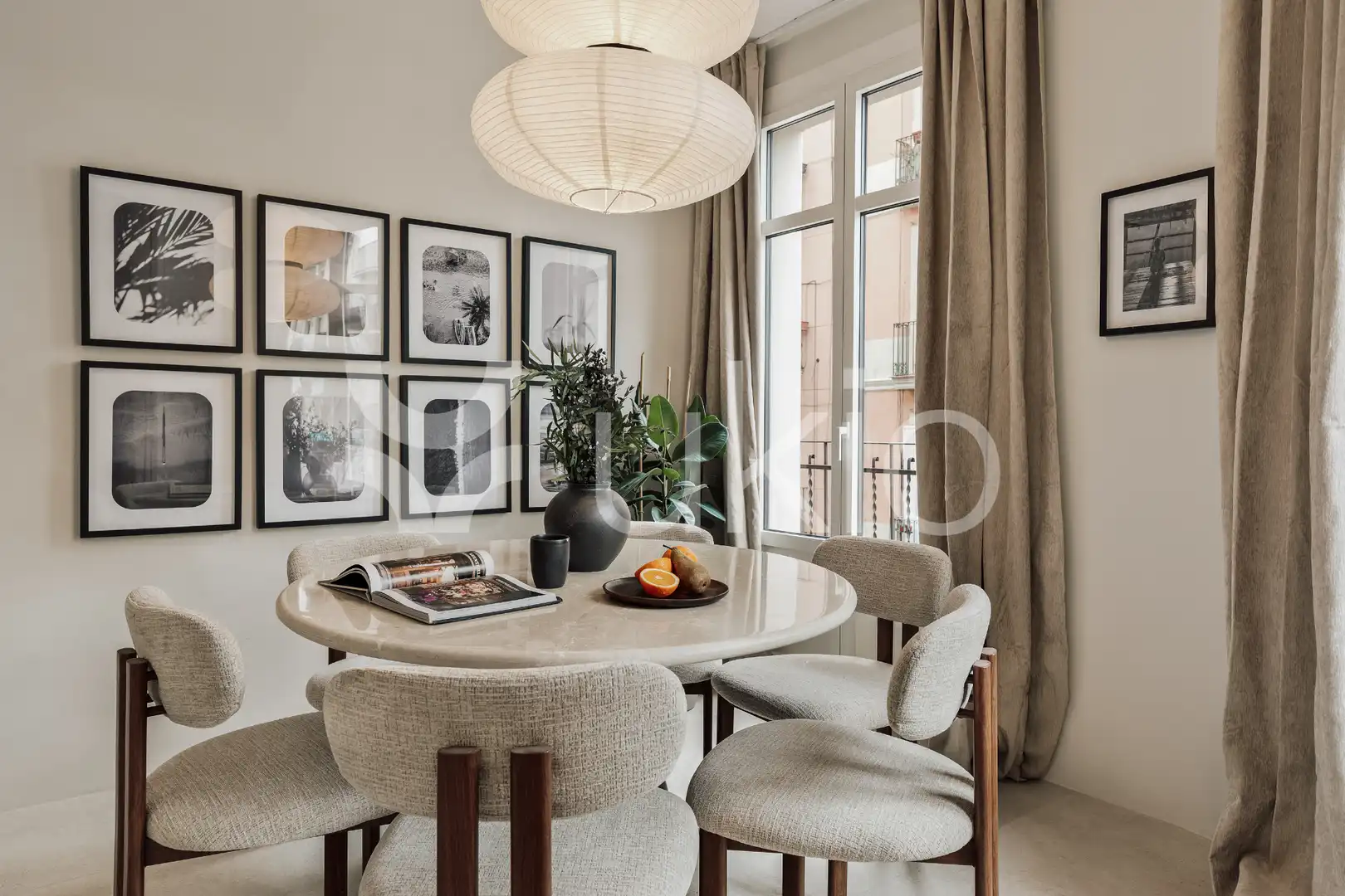 Comedor de Apartamento de alquiler en Barcelona con Aire acondicionado, Calefacción y Amueblado