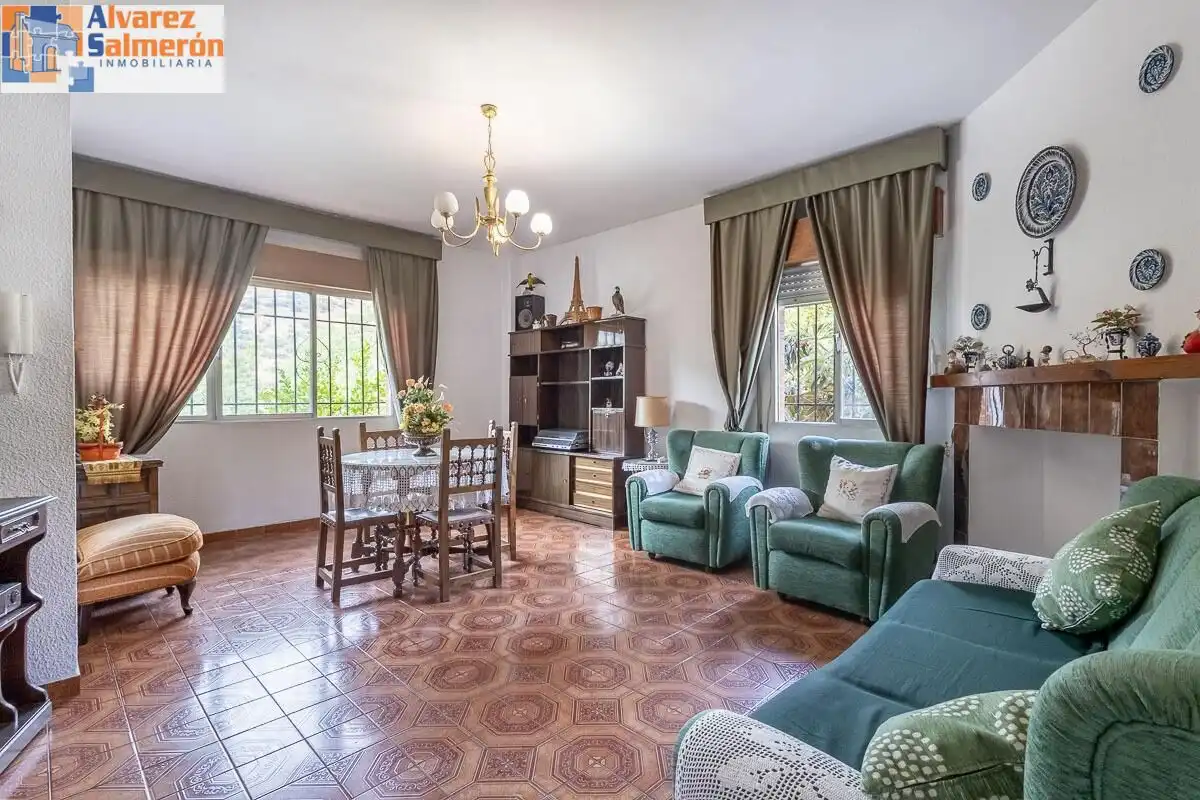 Houses for sale in Carretera de la Sierra, Lancha del Genil