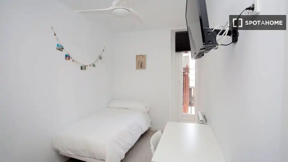 Room in Sol