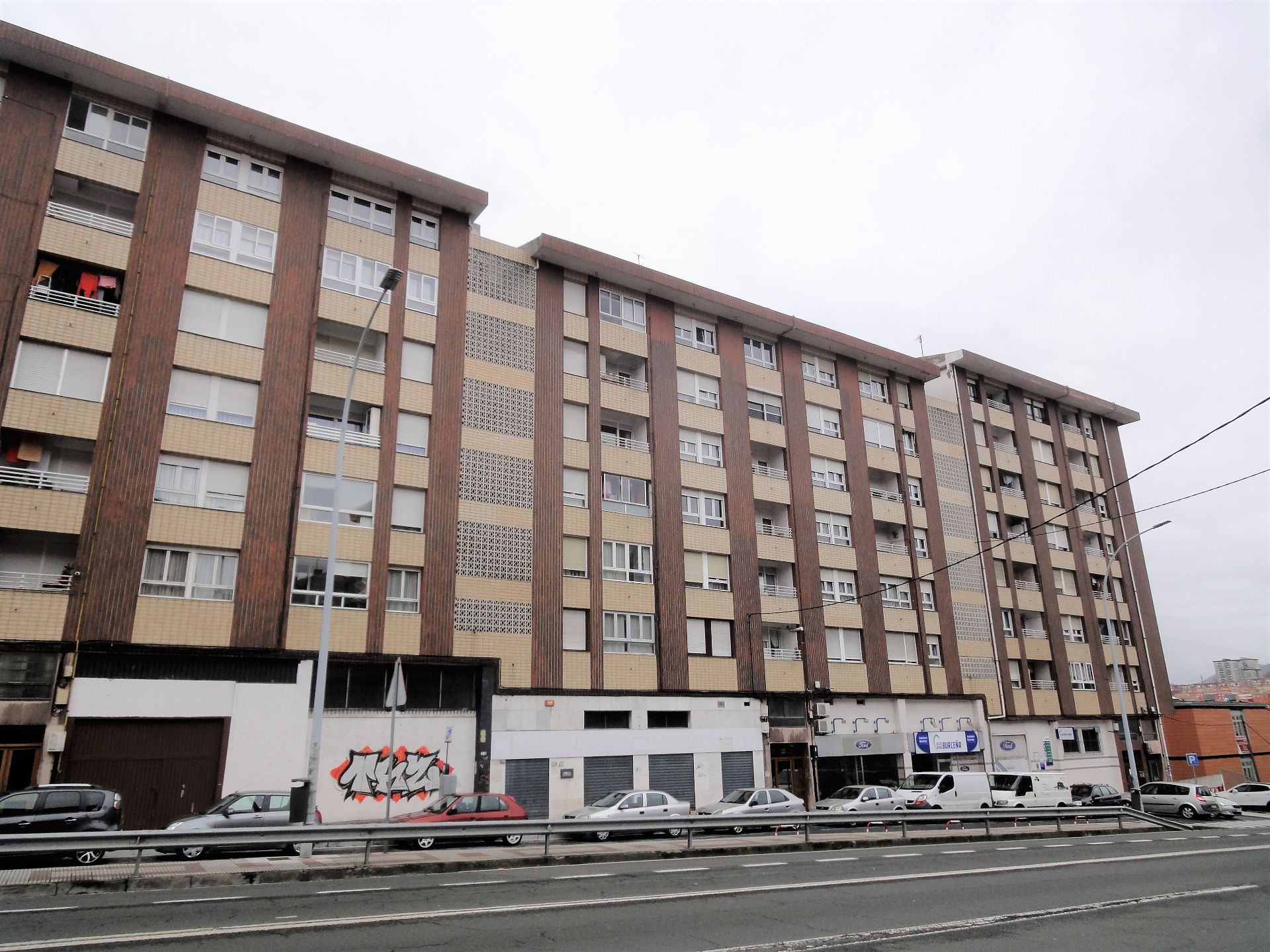 Exterior view of Office for sale in Barakaldo 
