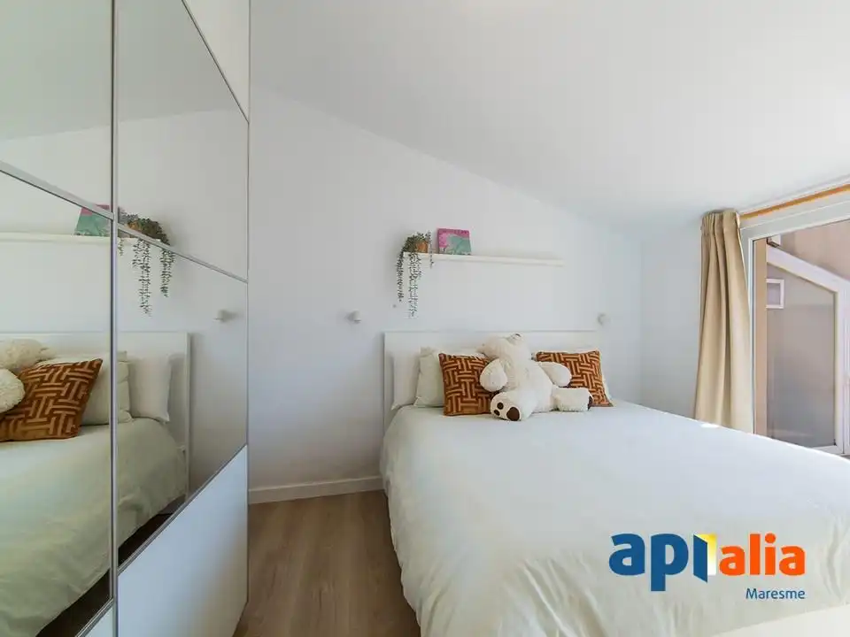 Dormitori de Dúplex en venda en Pineda de Mar amb Terrassa