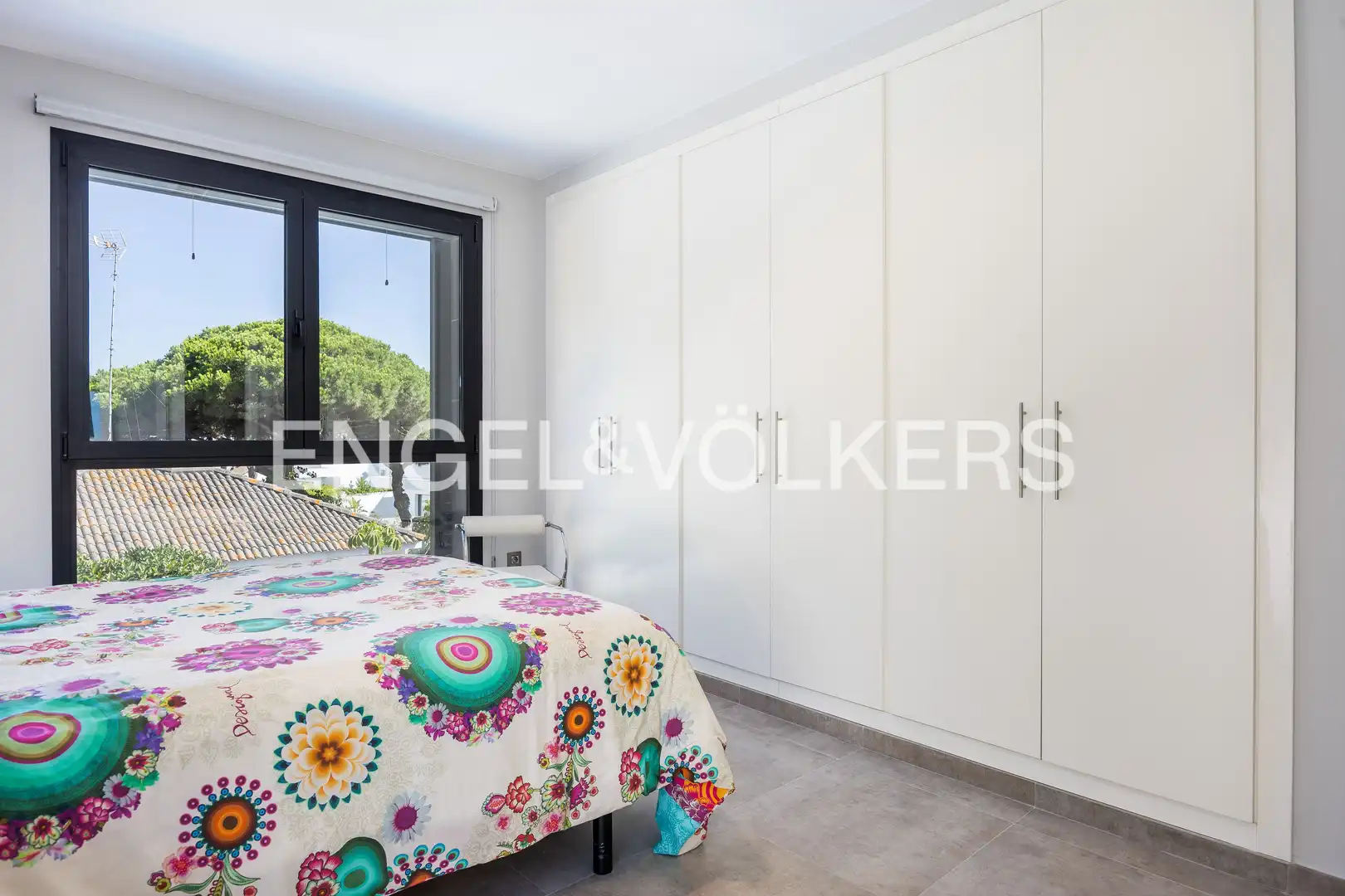 Dormitori de Casa o xalet en venda en Chiclana de la Frontera amb Aire condicionat, Calefacció i Jardí privat