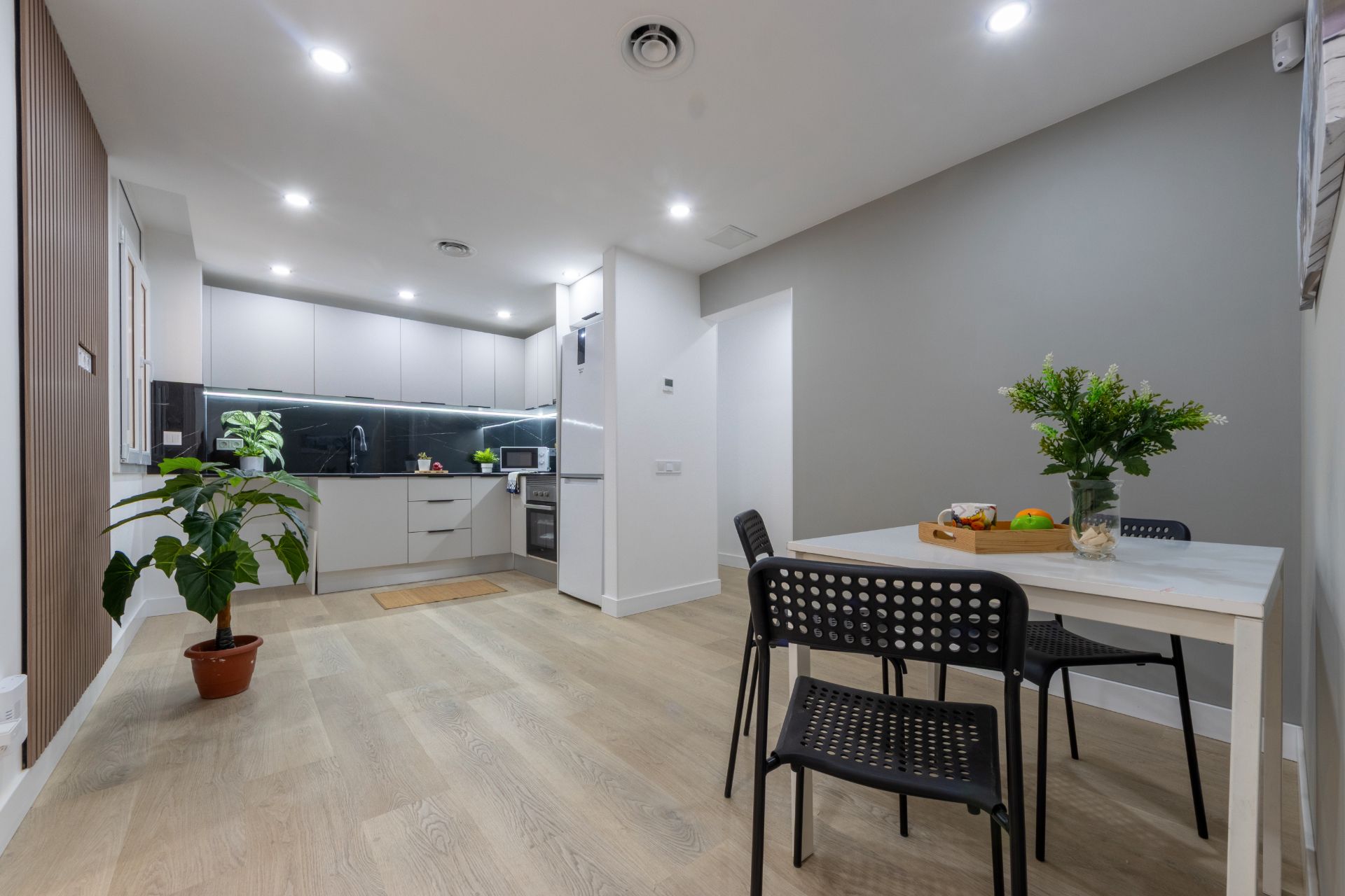 Kitchen of Flat for sale in  Tarragona Capital  with Air Conditioner, Storage room and Oven