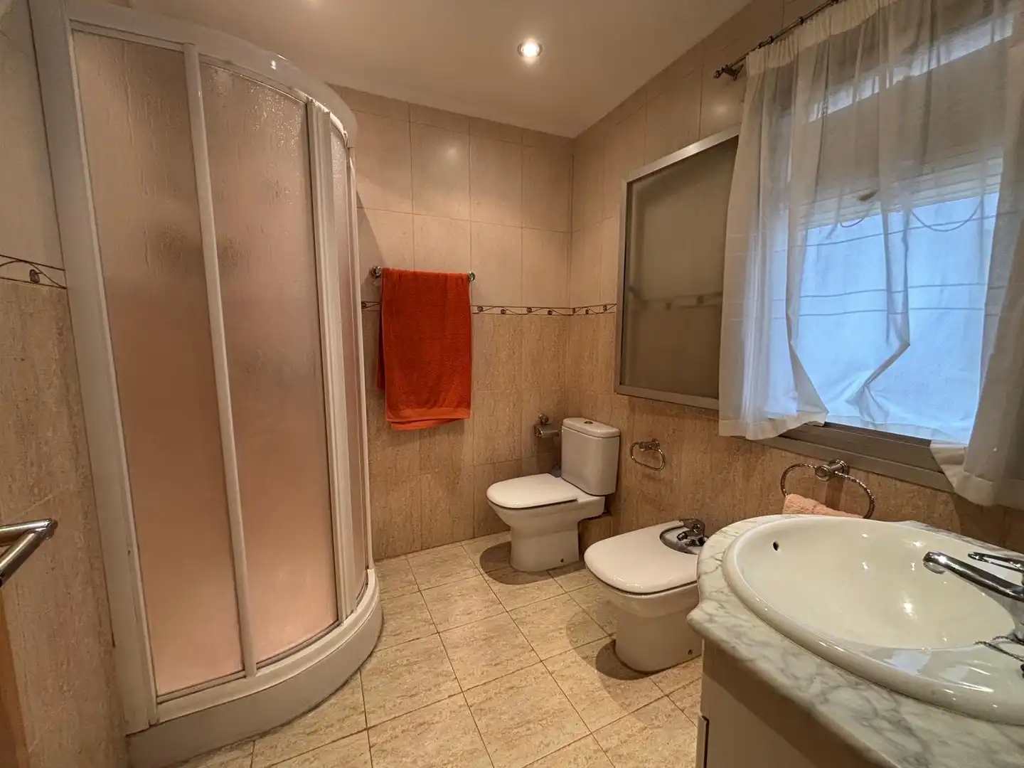 Baño de Piso en venta en Puertollano con Calefacción y Balcón