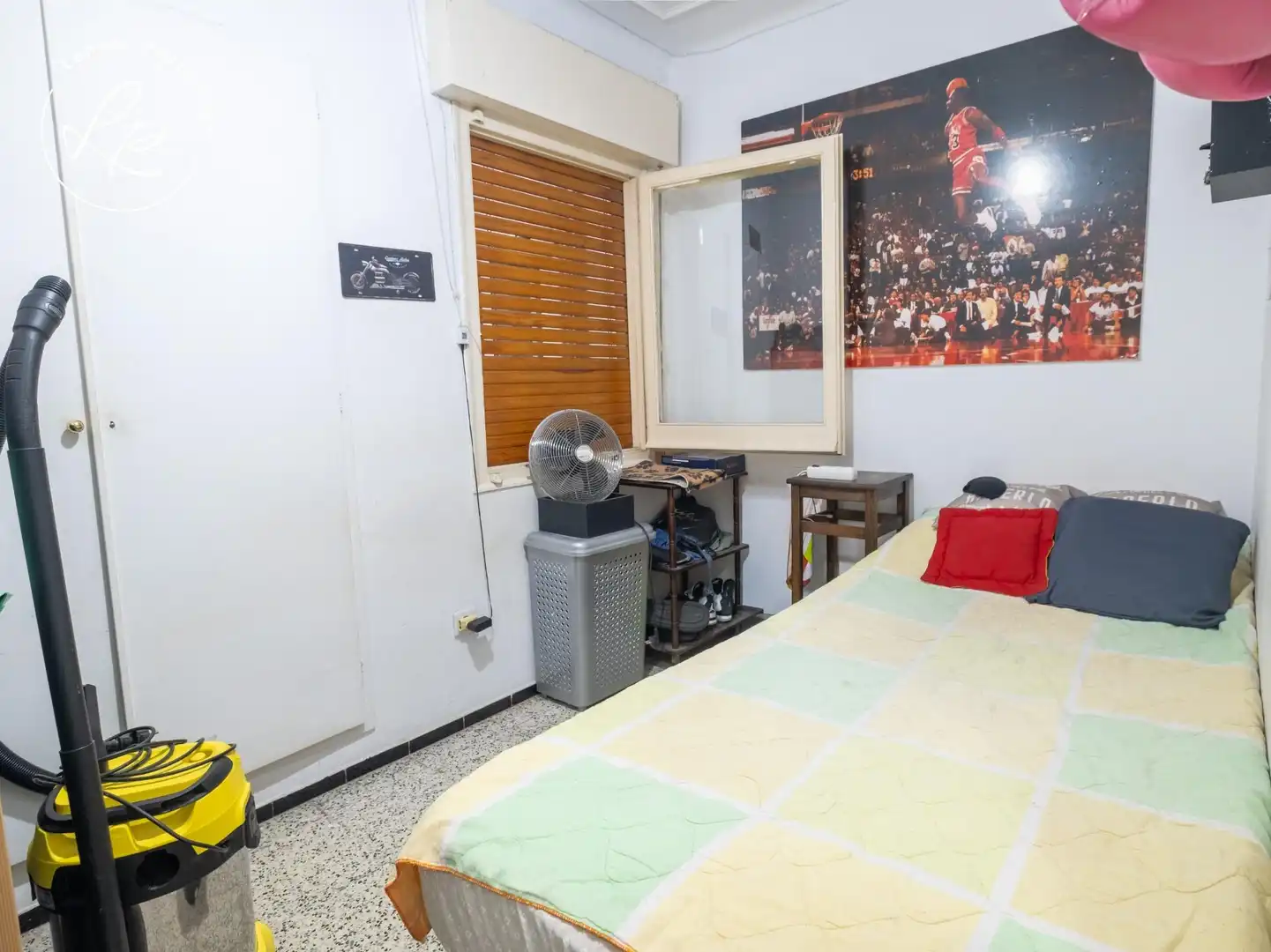 Bedroom of Flat for sale in Figueres