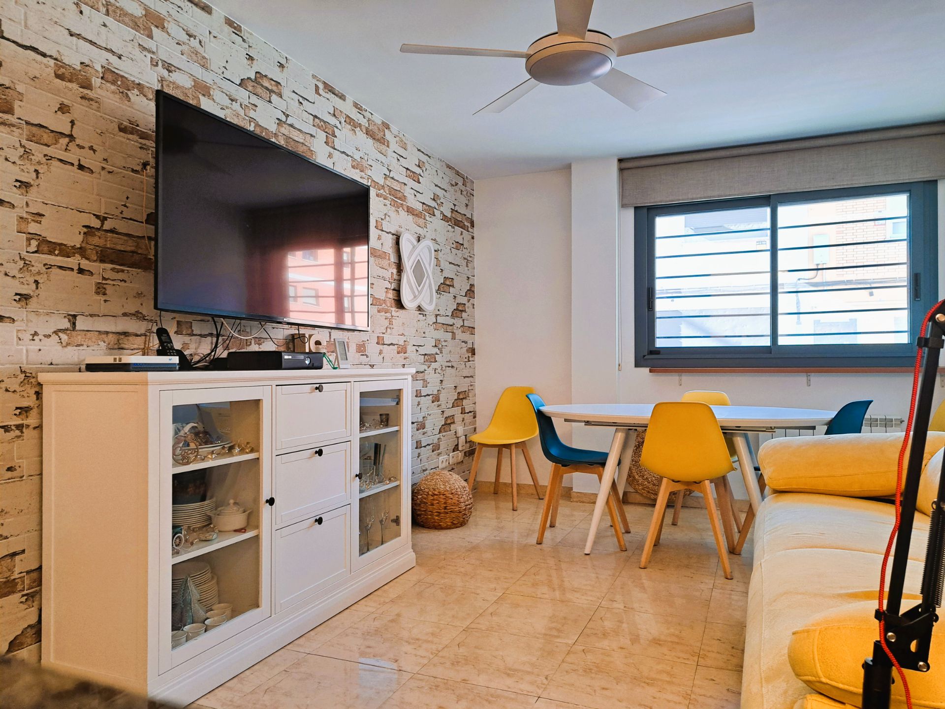 Sala d'estar de Pis en venda en Terrassa amb Calefacció, Terrassa i Alarma