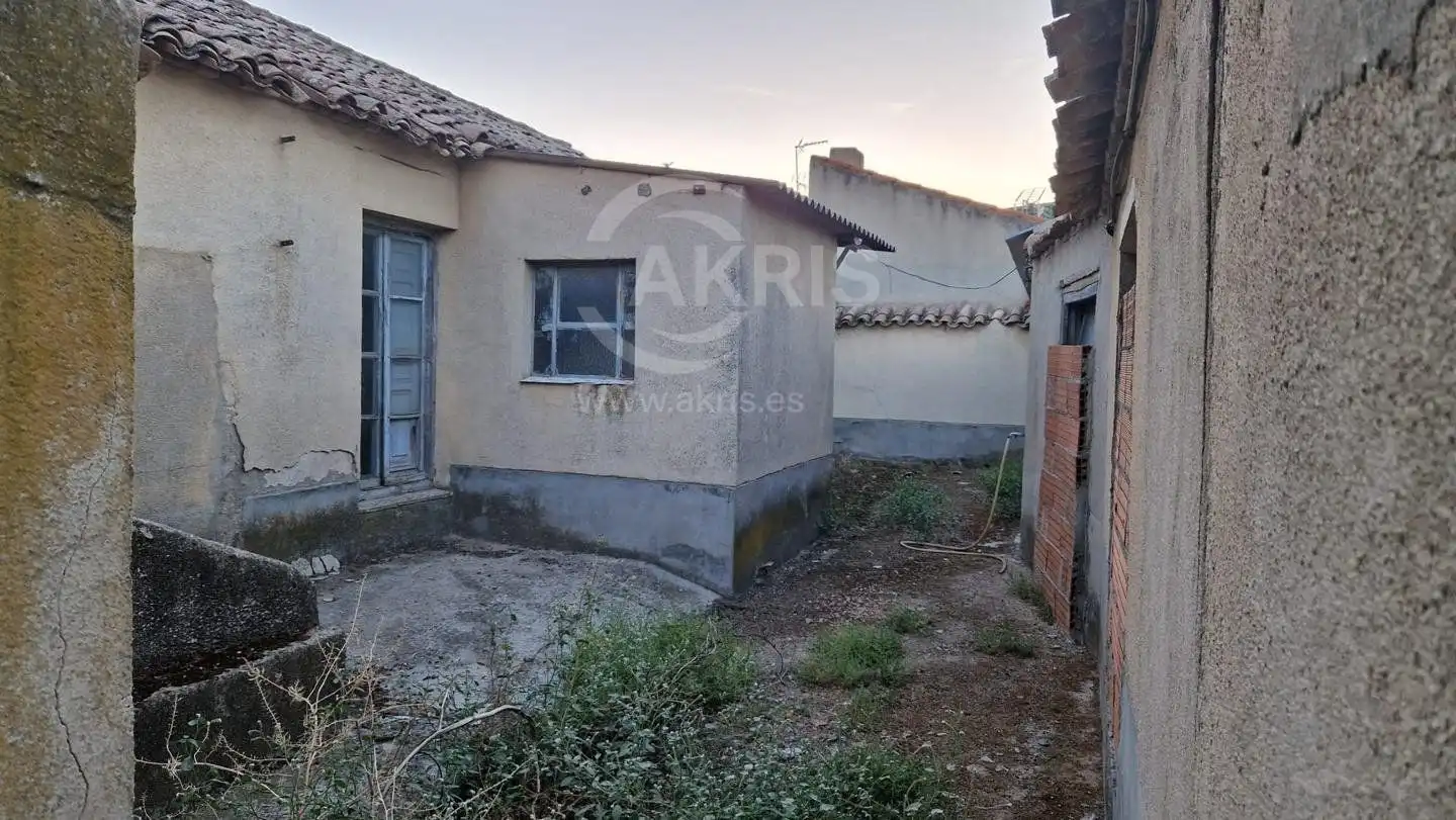 Nave industrial en venta en La Mata