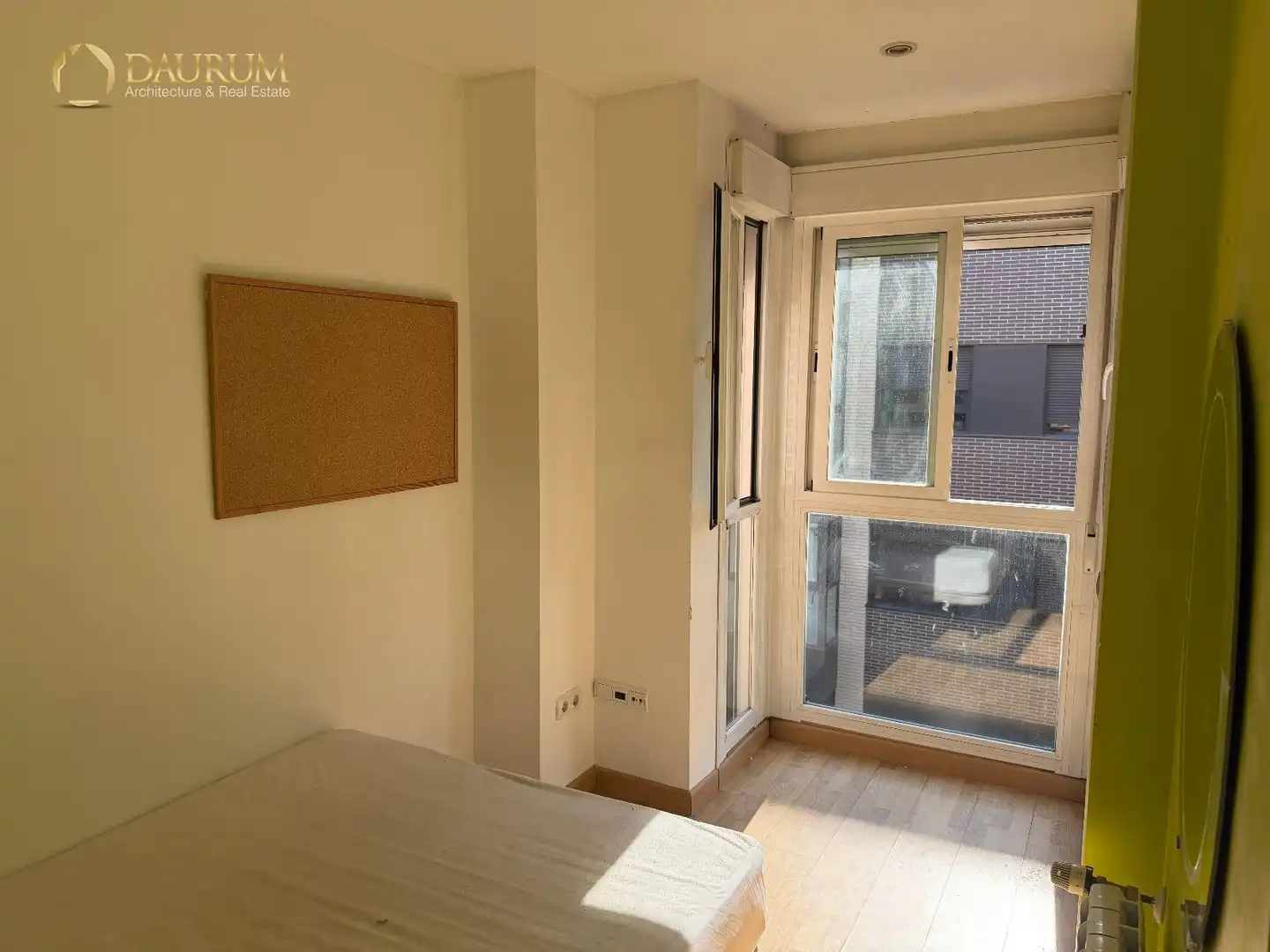 Balcony of Flat for sale in Madrid  with Air Conditioner, Heating and Storage room