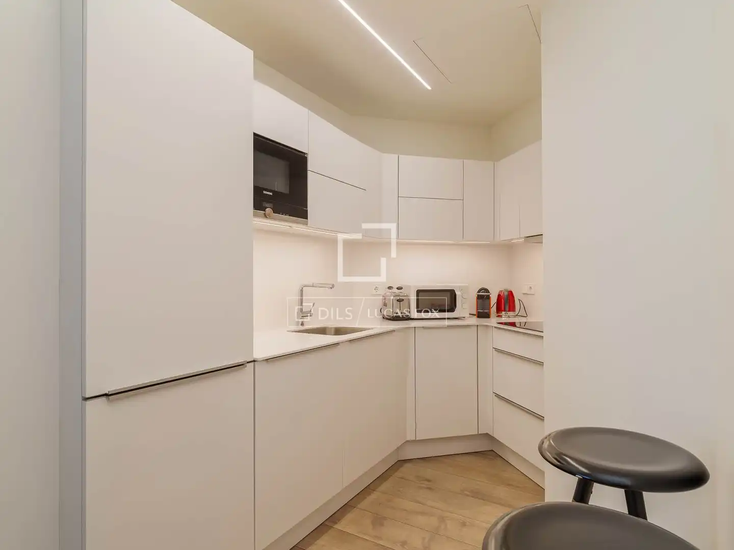 Kitchen of Flat for sale in Barcelona  with Air Conditioner, Heating and Parquet flooring