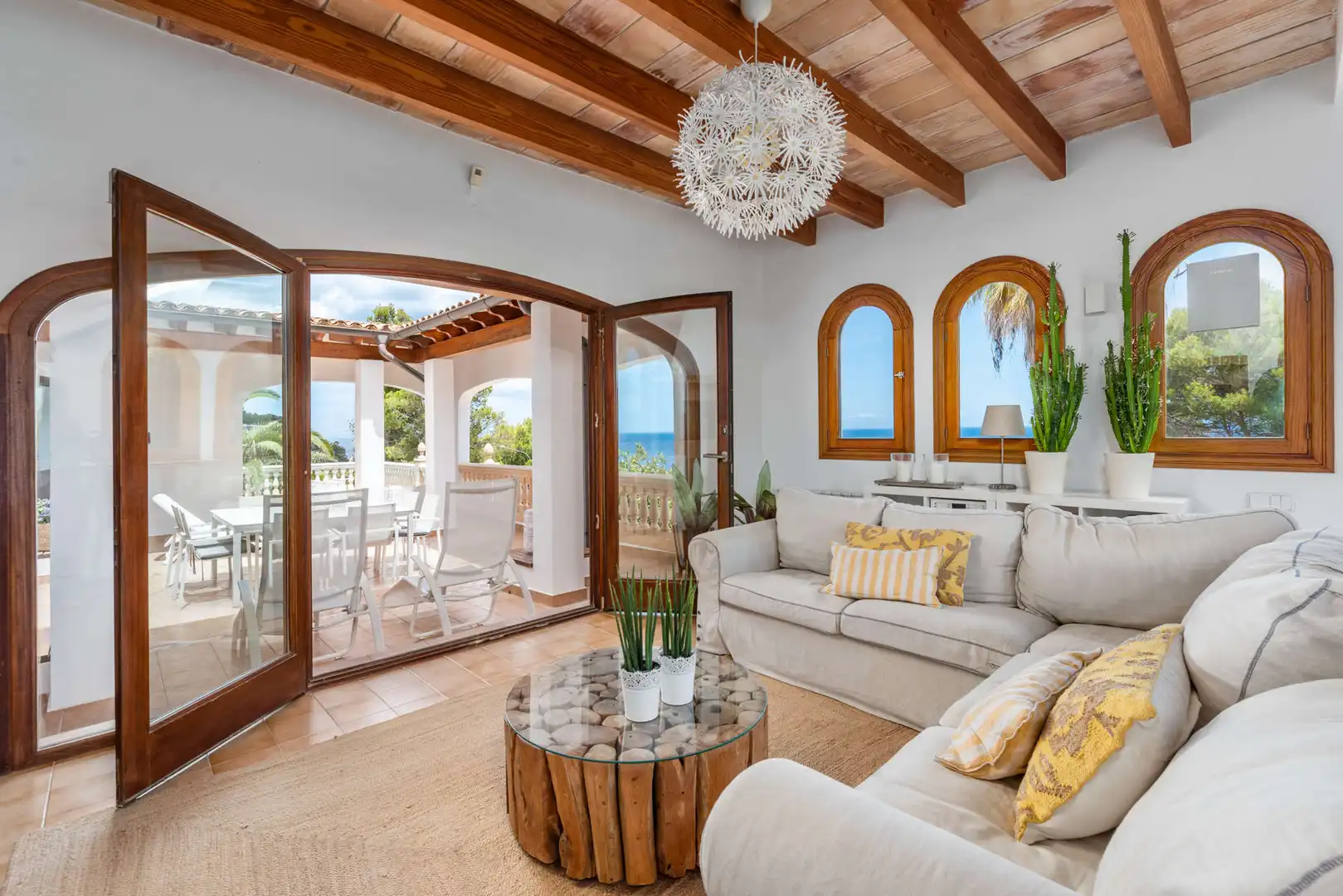 Sala de estar de Casa o chalet en venta en Capdepera con Aire acondicionado, Terraza y Amueblado