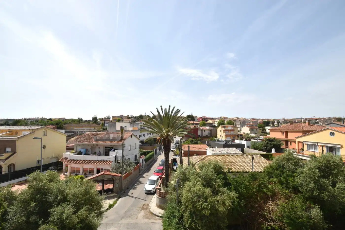 Exterior view of Country homes for sale in Vilanova i la Geltrú  with Terrace and Balcony