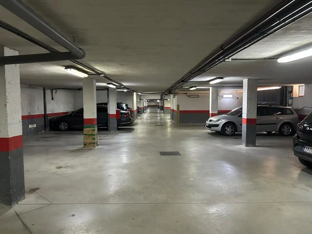 Aparcament de Pis en venda en Villanueva del Pardillo amb Calefacció, Terrassa i Piscina comunitària