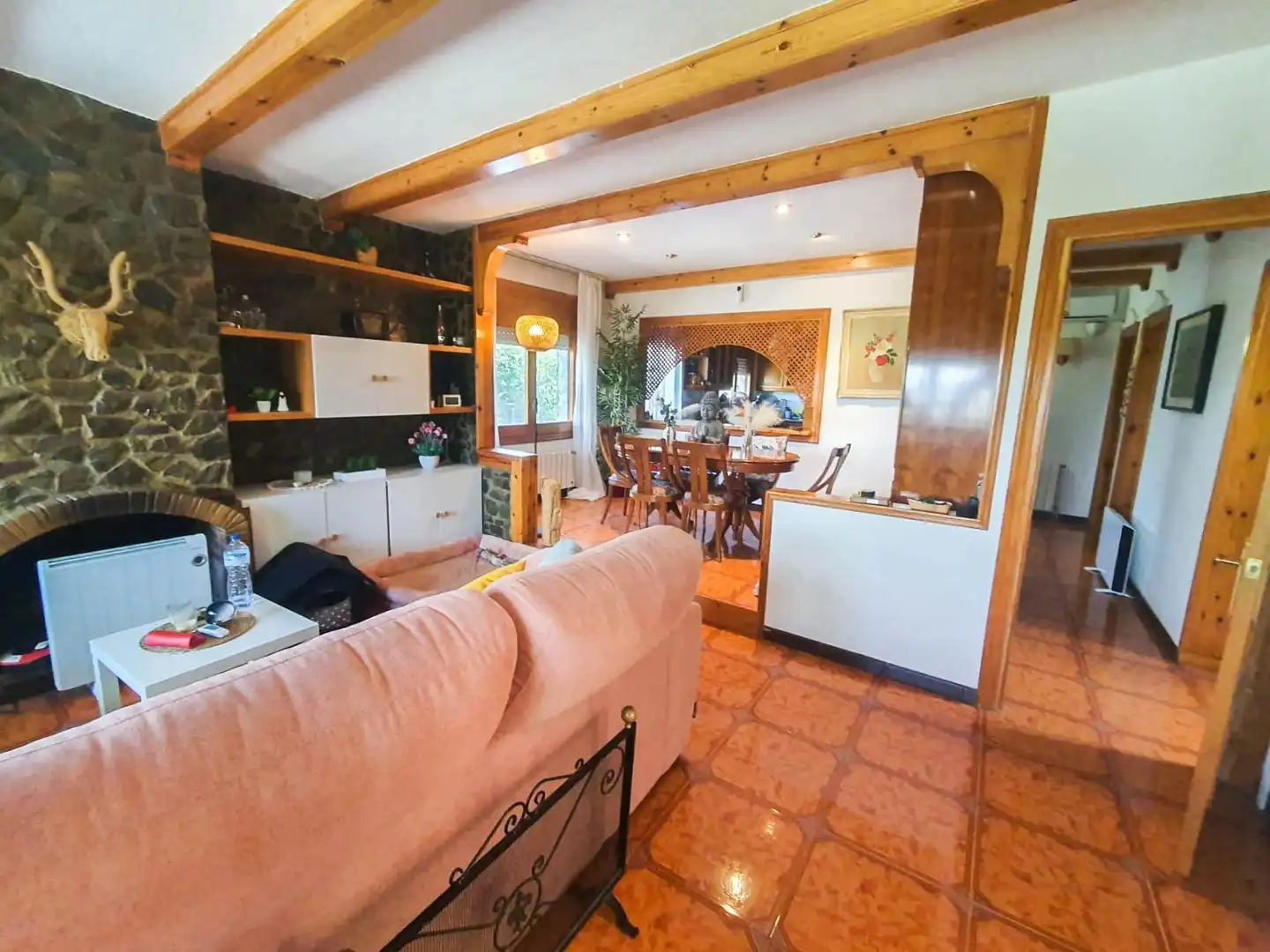 Sala d'estar de Casa o xalet en venda en Castellbisbal amb Aire condicionat, Calefacció i Jardí privat