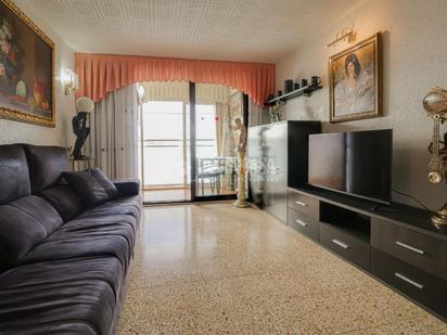 Living room of Flat for sale in L'Hospitalet de Llobregat