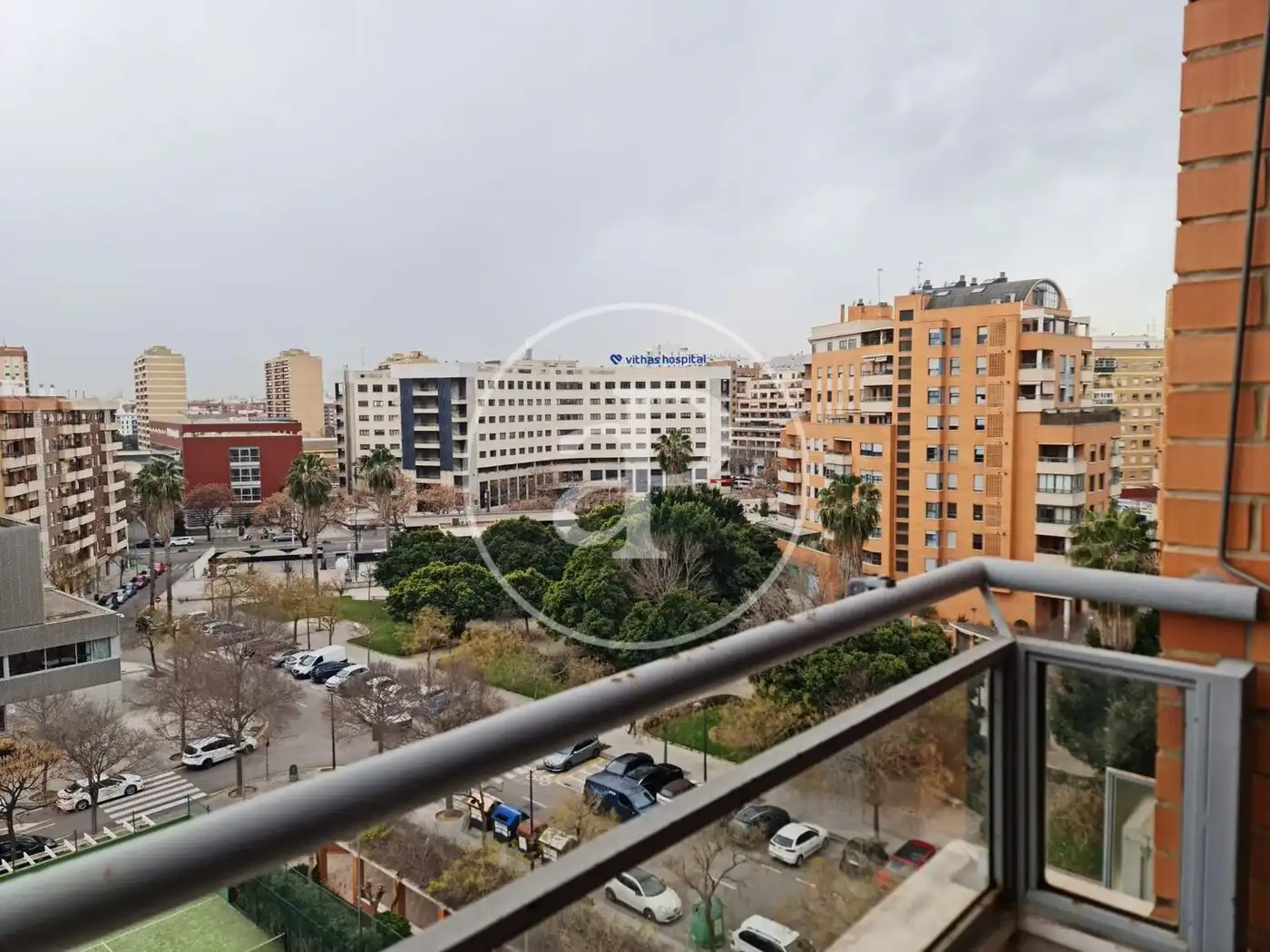 Außenansicht von Wohnung zur Miete in Valencia mit Klimaanlage, Heizung und Privatgarten