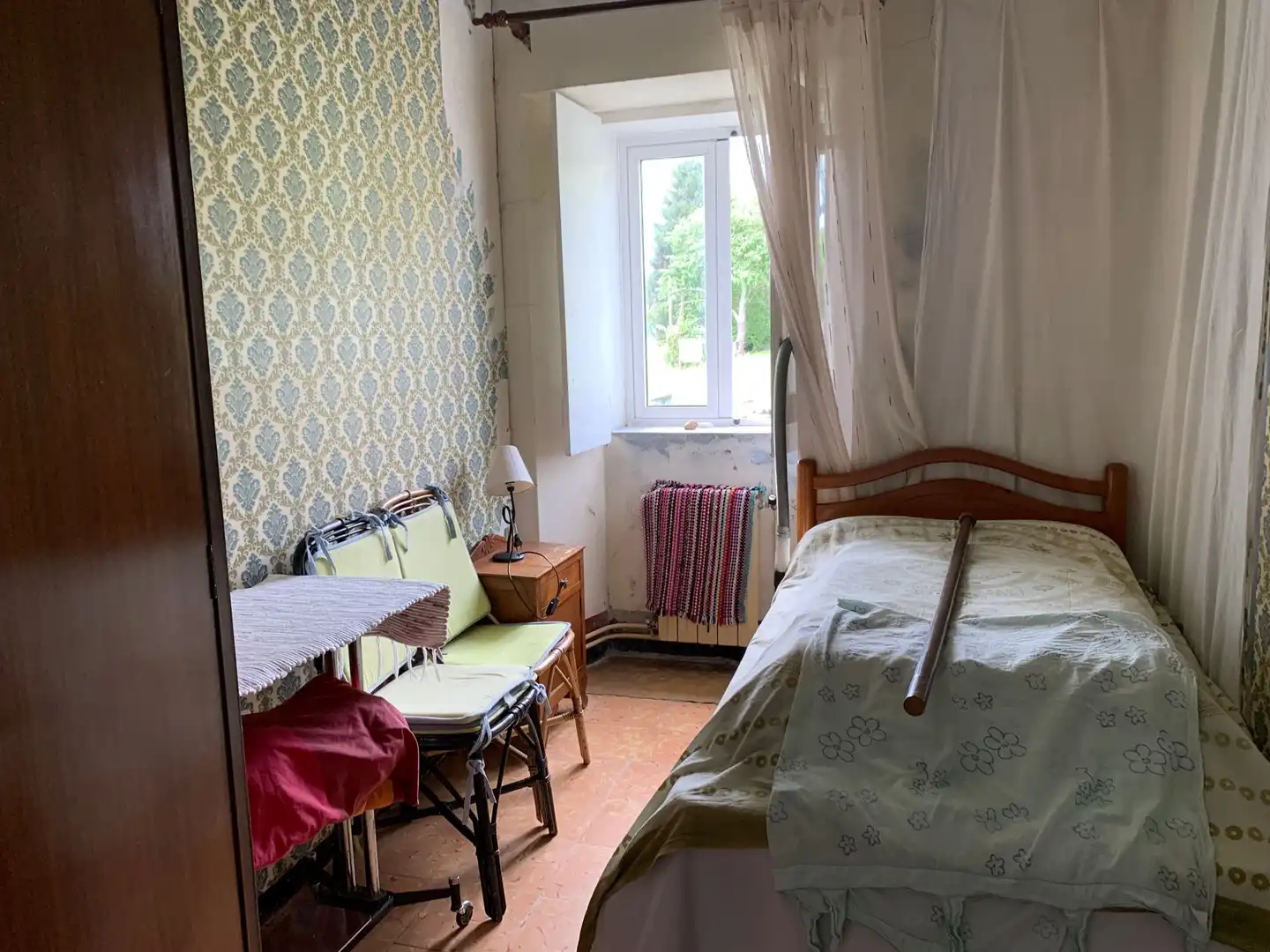 Dormitori de Casa o xalet en venda en Ferrol amb Calefacció, Jardí privat i Traster