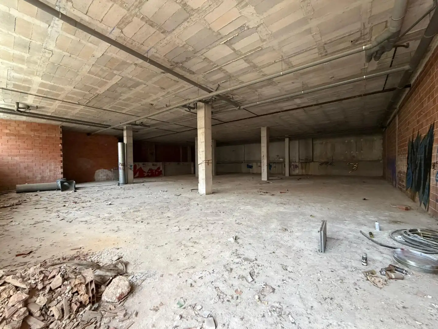 Local comercial en venda a Casco Urbano, imagen 2