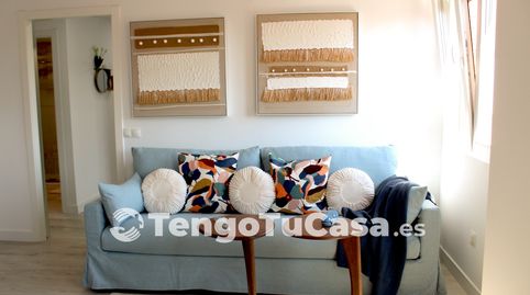 Foto 2 de Piso en venta en Calle de Lucas Mallada, 9, Hellín, Madrid Capital