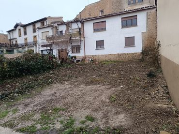 Rustikales Grundstück zum Verkauf in Artajona