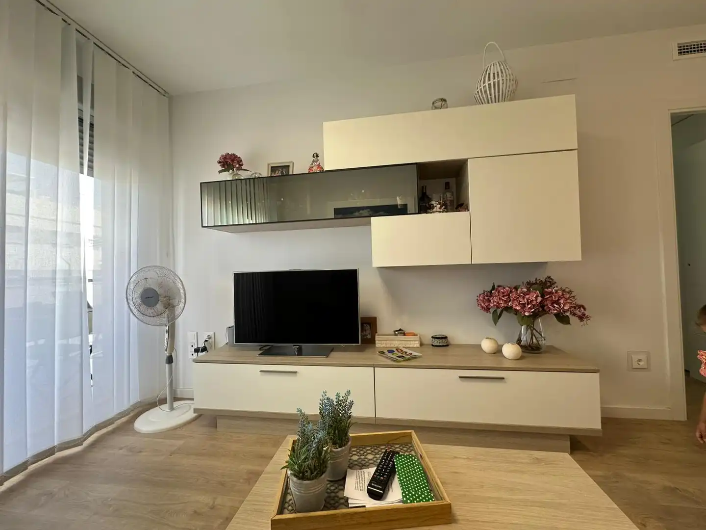 Sala d'estar de Apartament de lloguer en Daimús amb Moblat, Balcó i Piscina comunitària