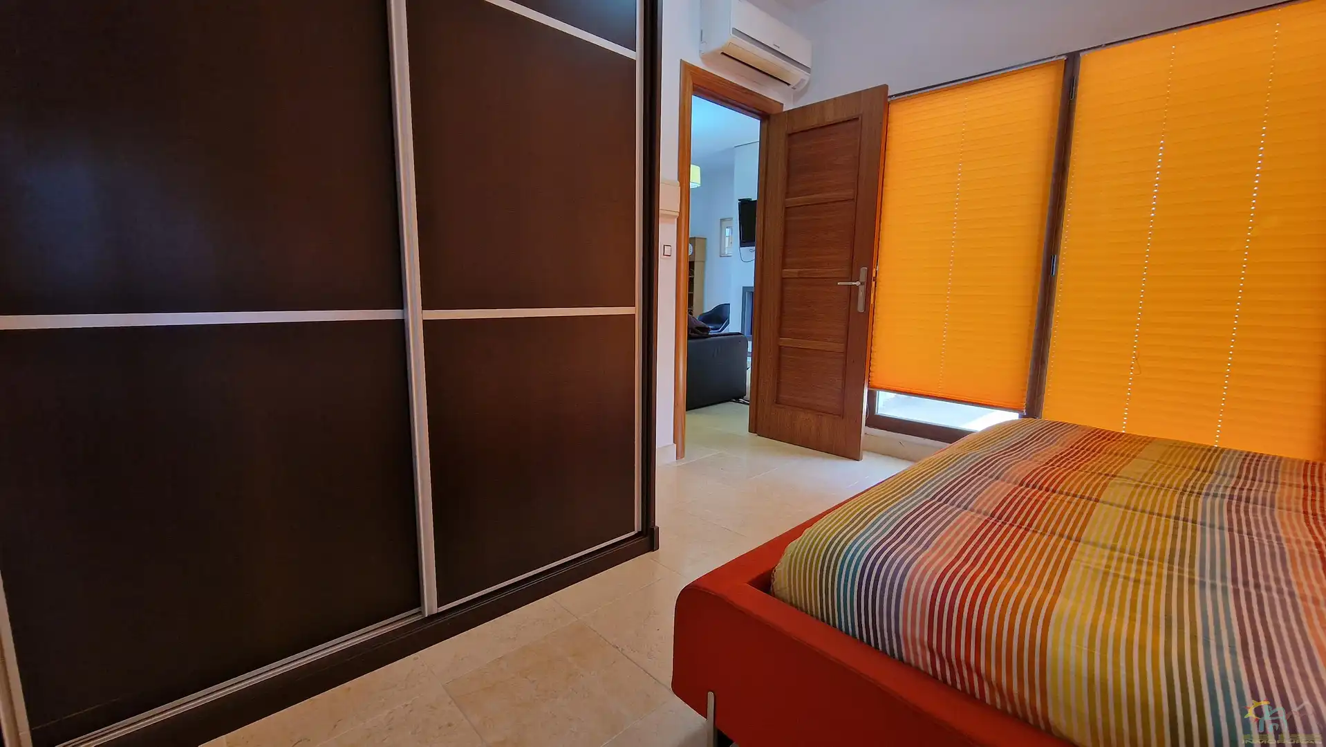 Schlafzimmer von Einfamilien-Reihenhaus zum Verkauf in Diezma mit Klimaanlage, Heizung und Privatgarten