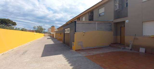 Casa adosada en Venta en Playa - Ben Afeli