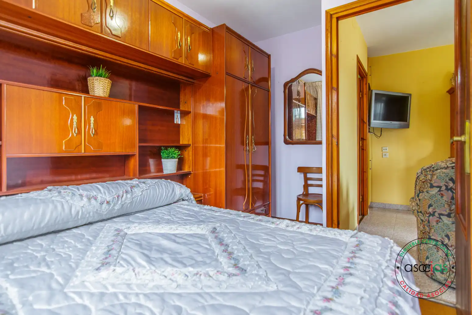 Habitación de Casa adosada en venta en Proaza con Calefacción y Trastero