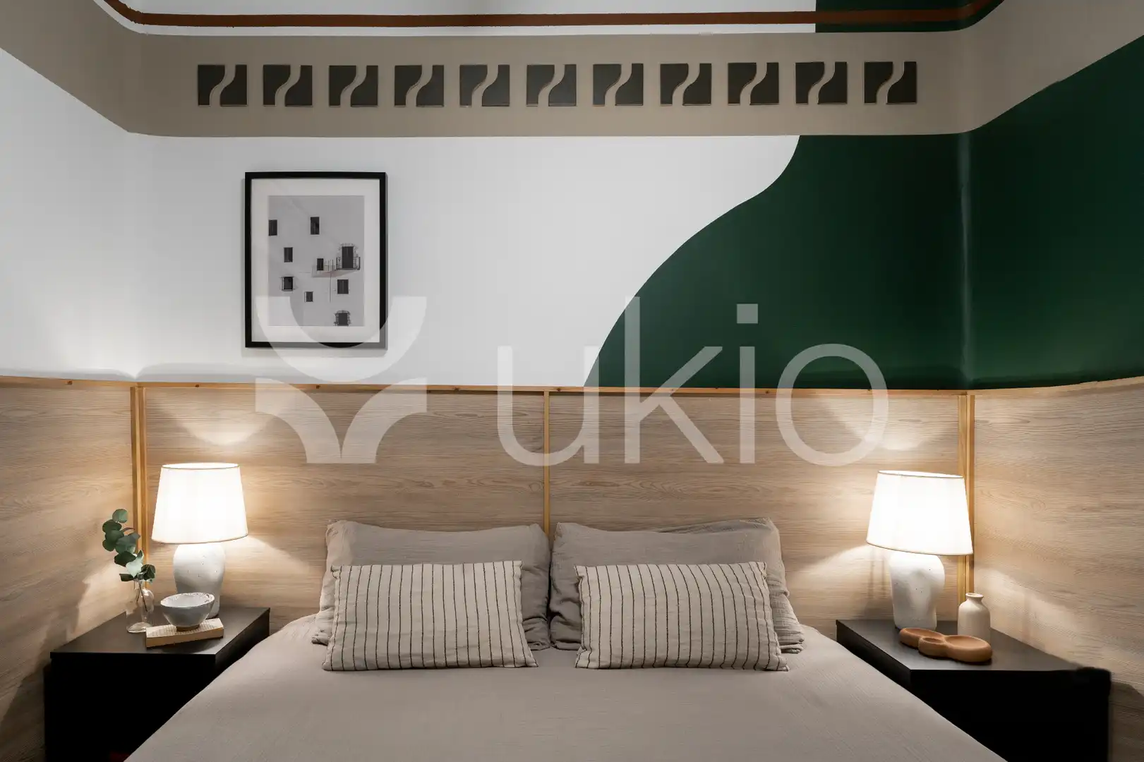 Dormitori de Apartament de lloguer en Madrid amb Aire condicionat, Calefacció i Moblat