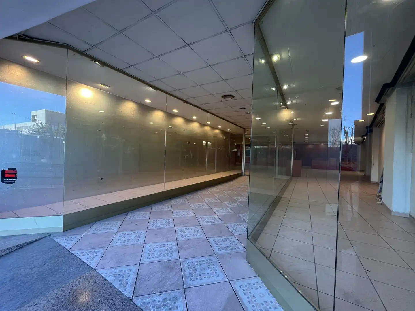 Commercial properties for sale in Manresa