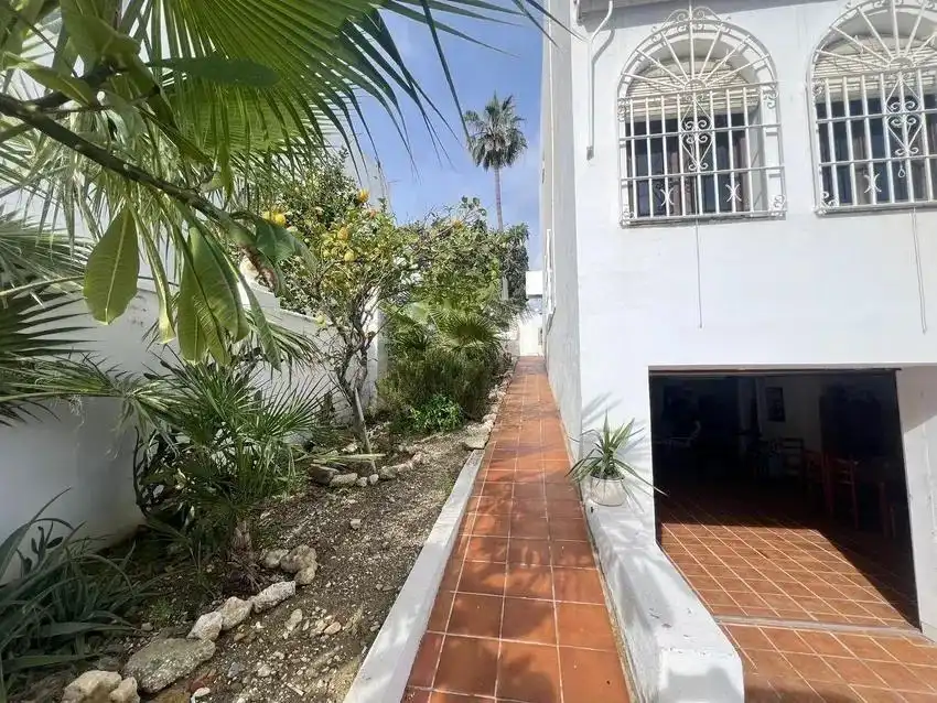 Detached homes for sale in La Colina