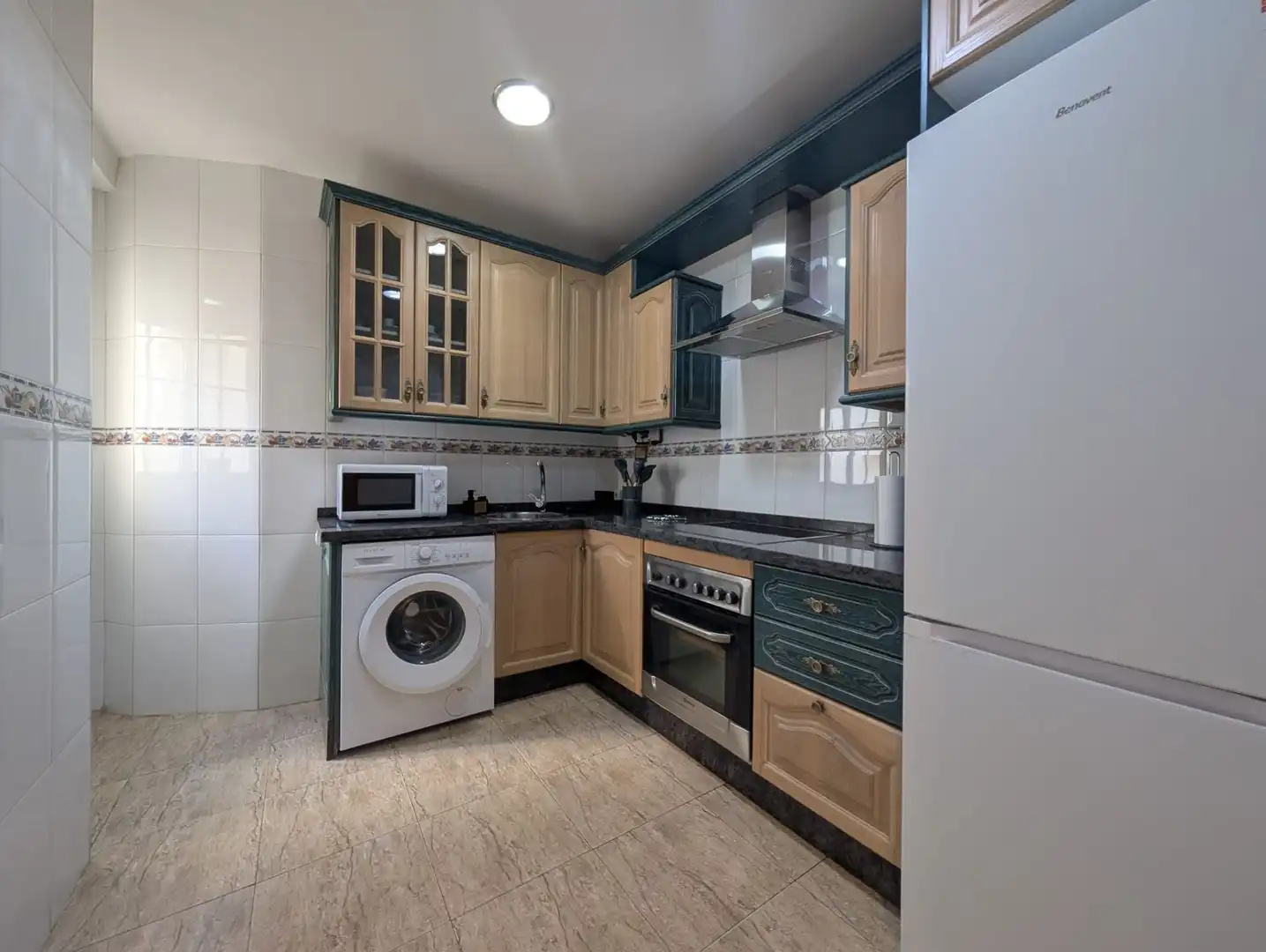 Cocina de Piso de alquiler en Huelva con Aire acondicionado