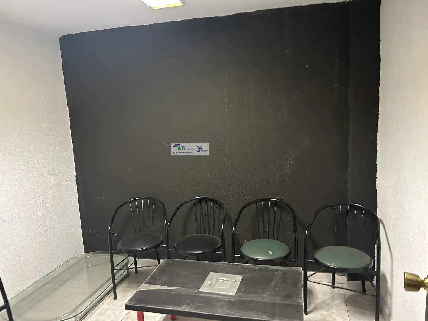 Nau industrial en venda a C / BUENOS AIRES, La Muela