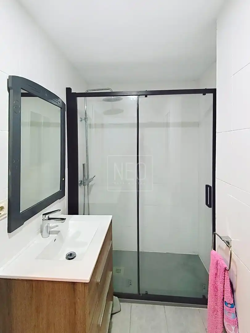 Bany de Casa o xalet en venda en La Zubia amb Jardí privat, Piscina i Balcó