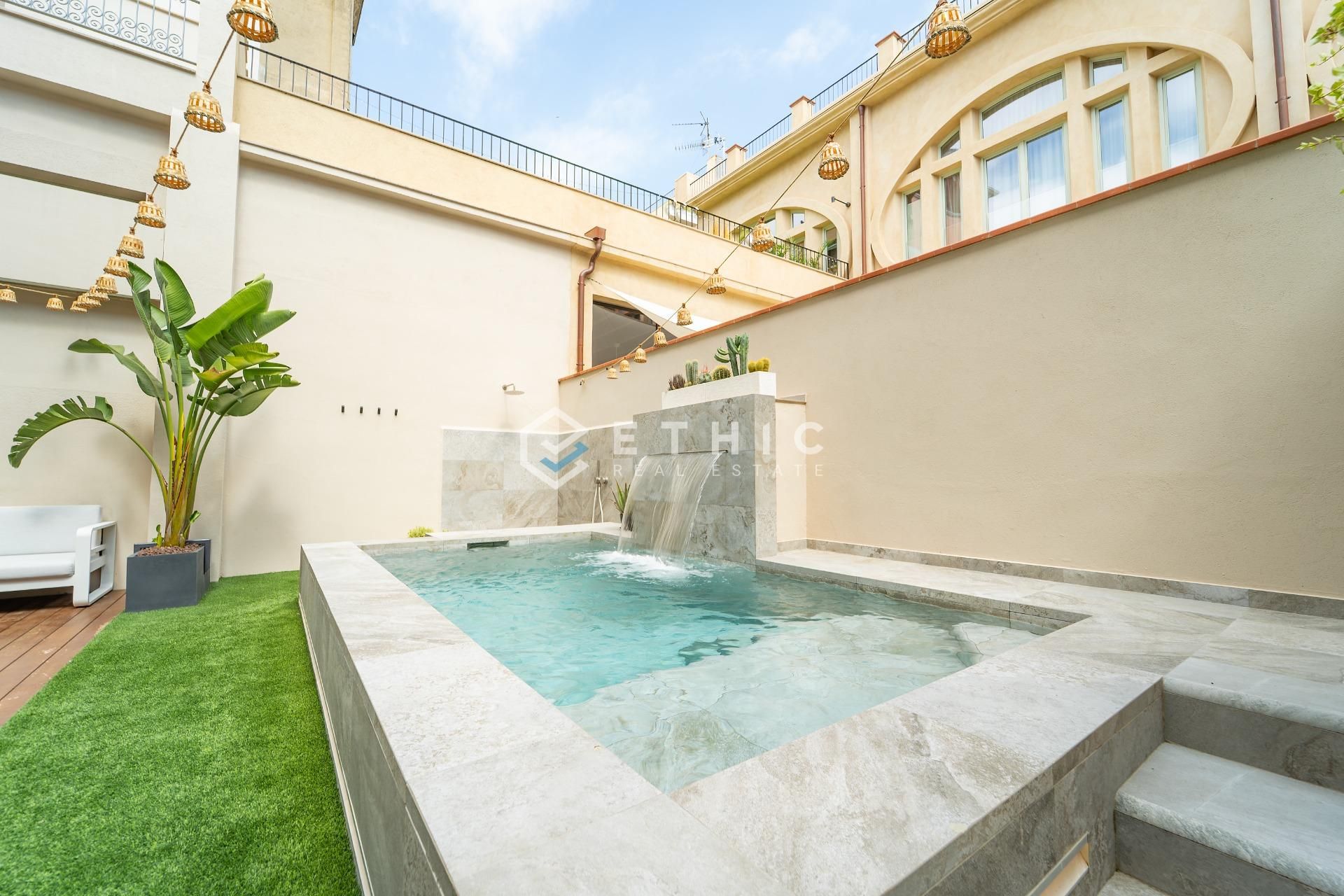 Piscina de Casa o xalet en venda en Palamós amb Aire condicionat, Calefacció i Jardí privat