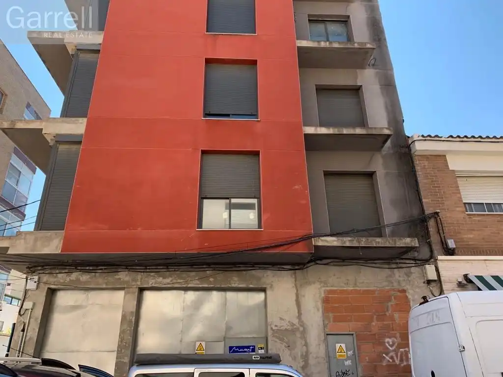 Residential for sale in carrer VELAZQUEZ 
 AMPOSTA (TARRAGONA), imagen 2