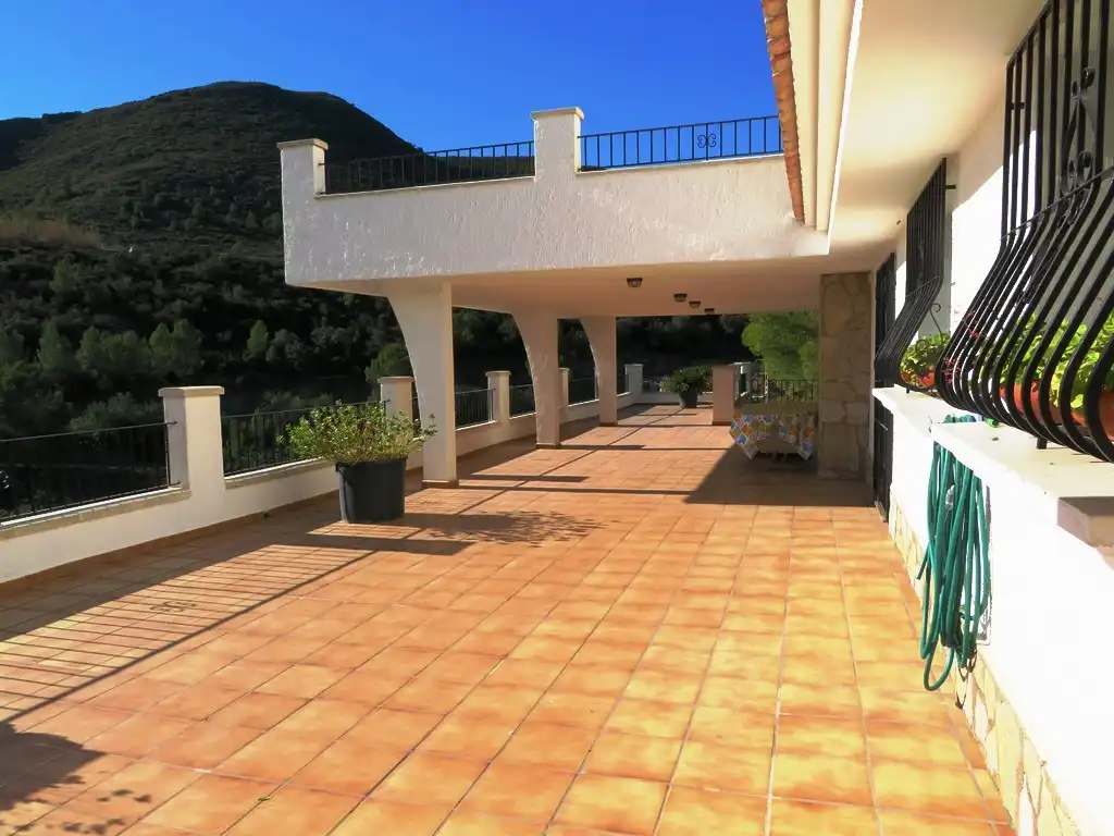Terrassa de Casa o xalet en venda en L'Atzúbia amb Jardí privat, Terrassa i Traster