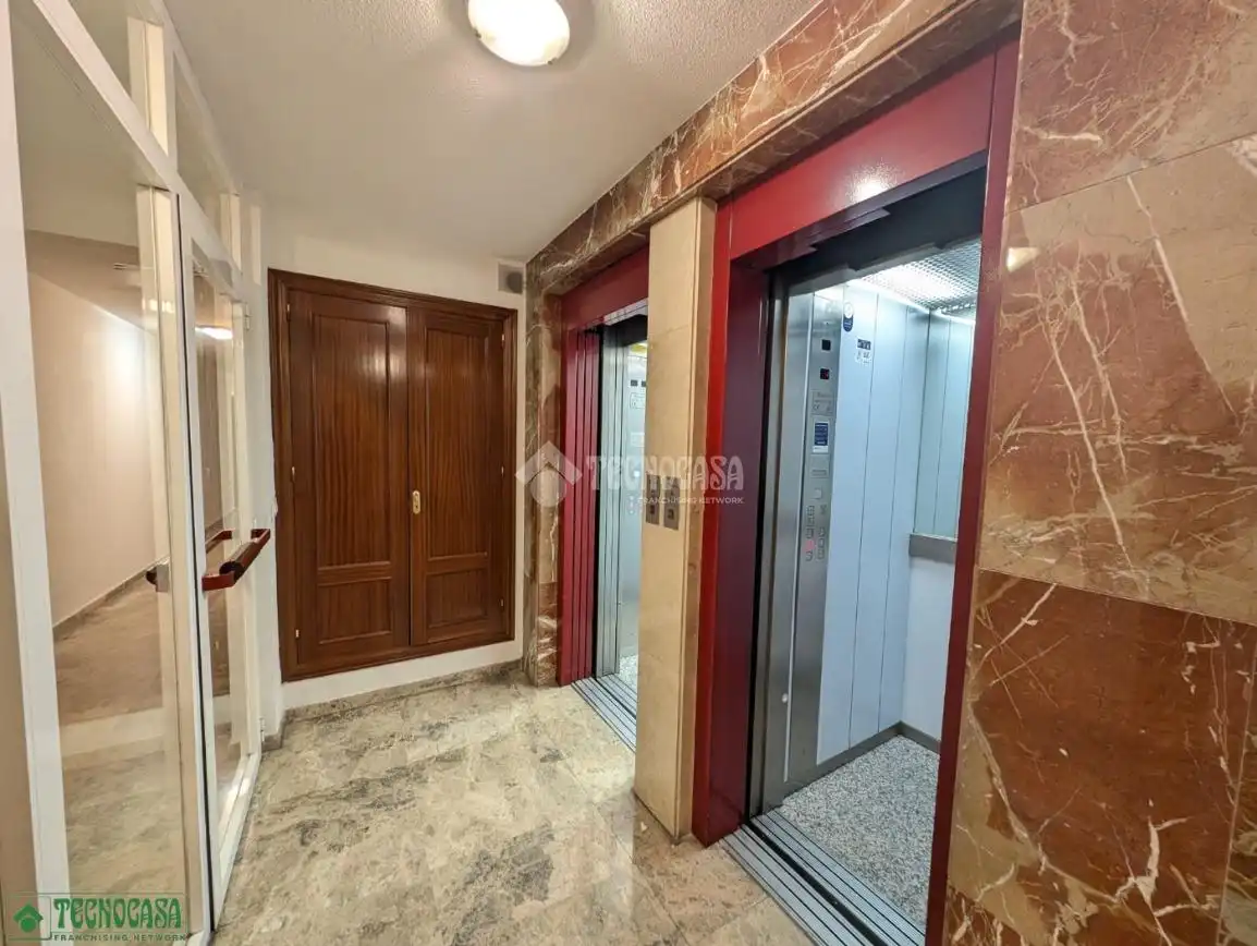 Flat for sale in C. de Calatrava, imagen 3