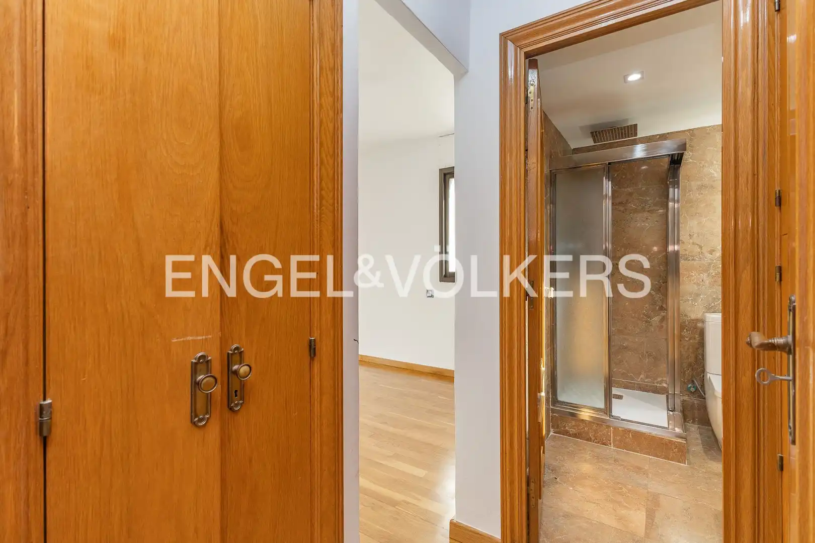 Casa o chalet de alquiler en Sant Cugat del Vallès con Calefacción, Jardín privado y Parquet