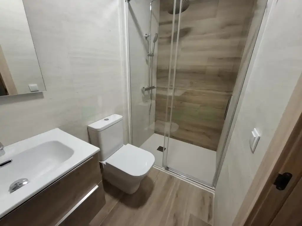 Baño de Dúplex de alquiler en Malgrat de Mar con Lavadora y Balcón