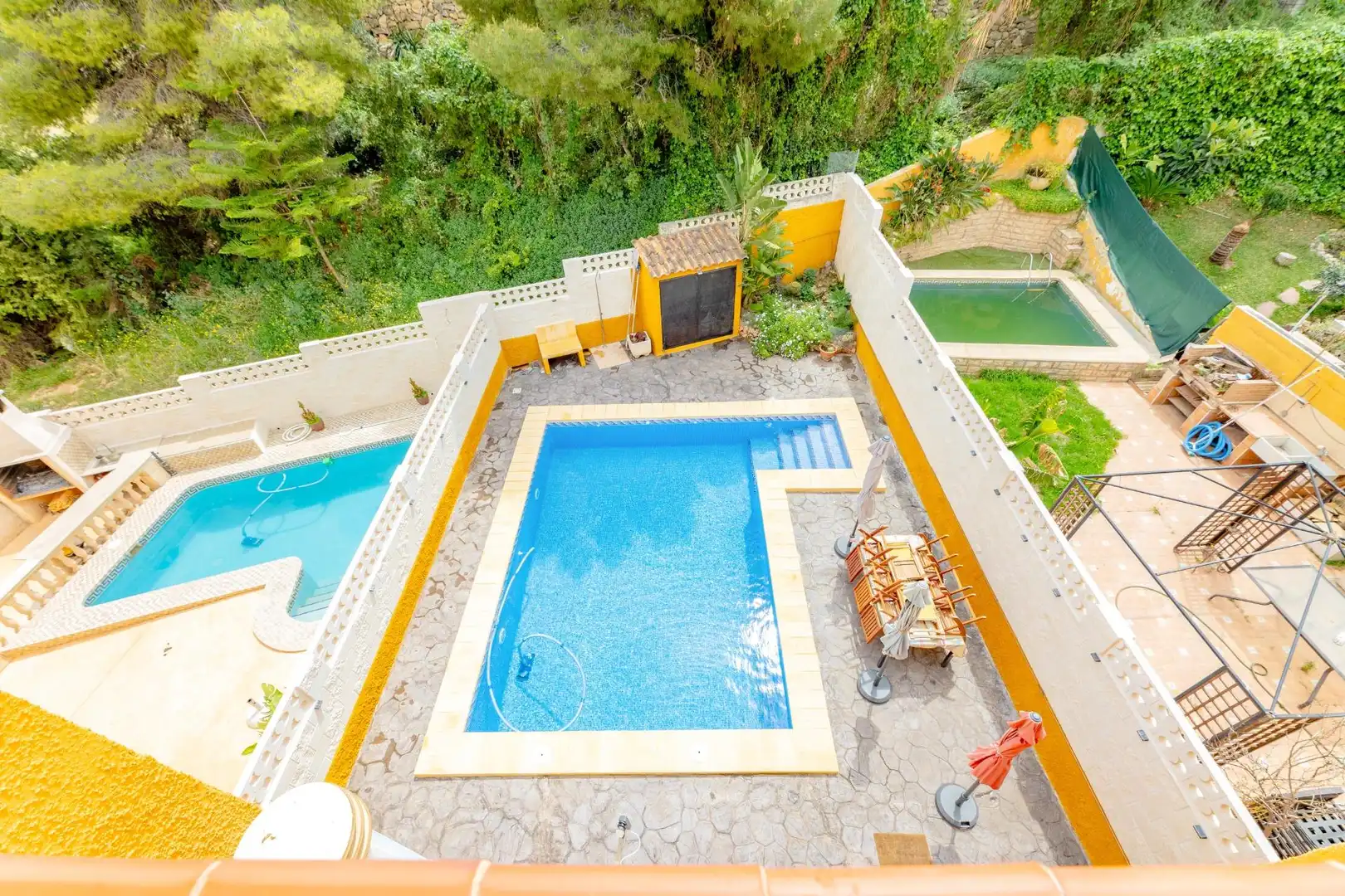 Piscina de Casa adosada en venta en Chiva con Aire acondicionado, Calefacción y Terraza