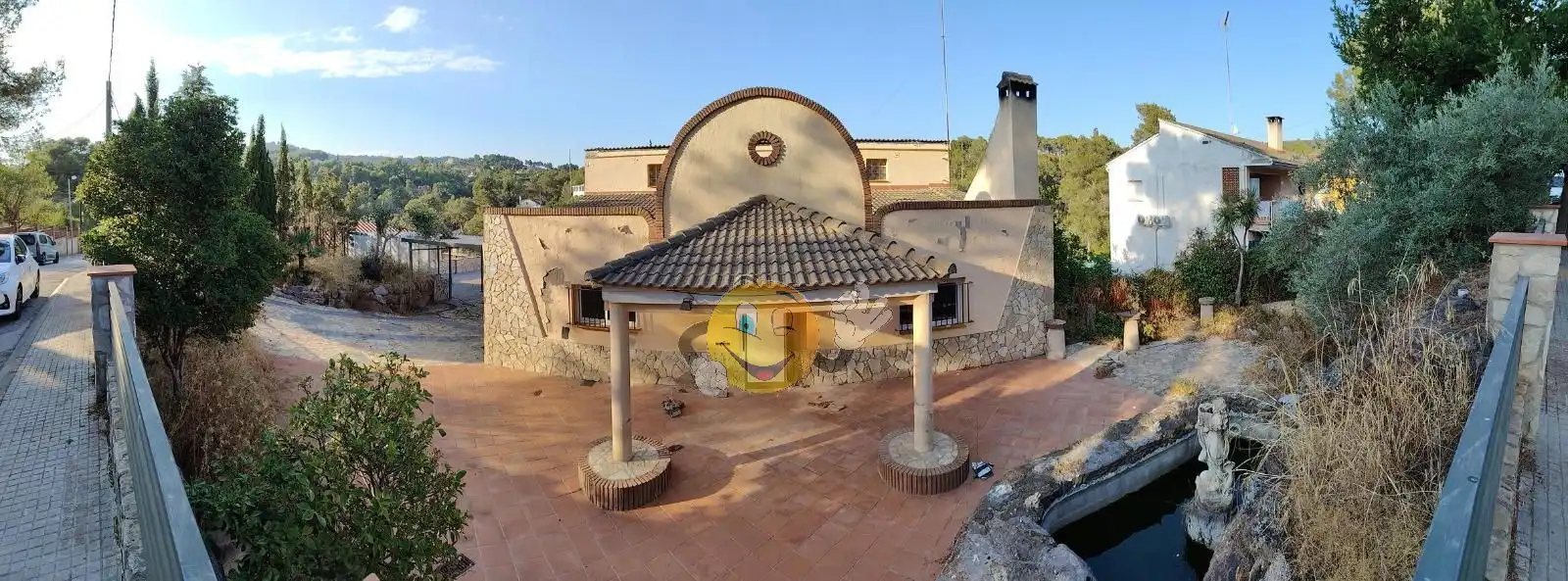 Außenansicht von Haus oder Chalet zum Verkauf in Olesa de Bonesvalls mit Privatgarten, Terrasse und Abstellraum