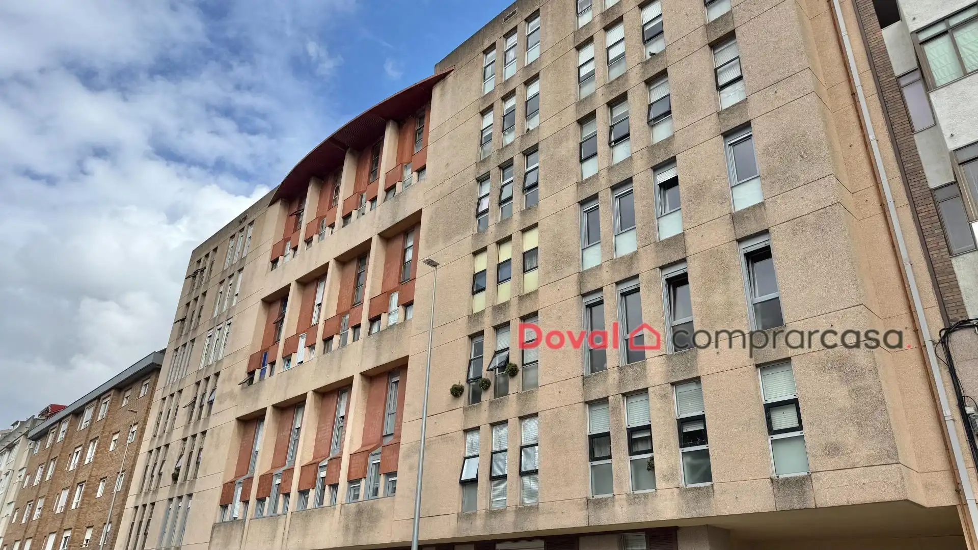 Vista exterior de Dúplex en venta en Centro Urbano