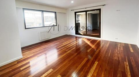 Foto 5 de Piso de alquiler en Bolivia, Plaza España - Corte Inglés, Vigo