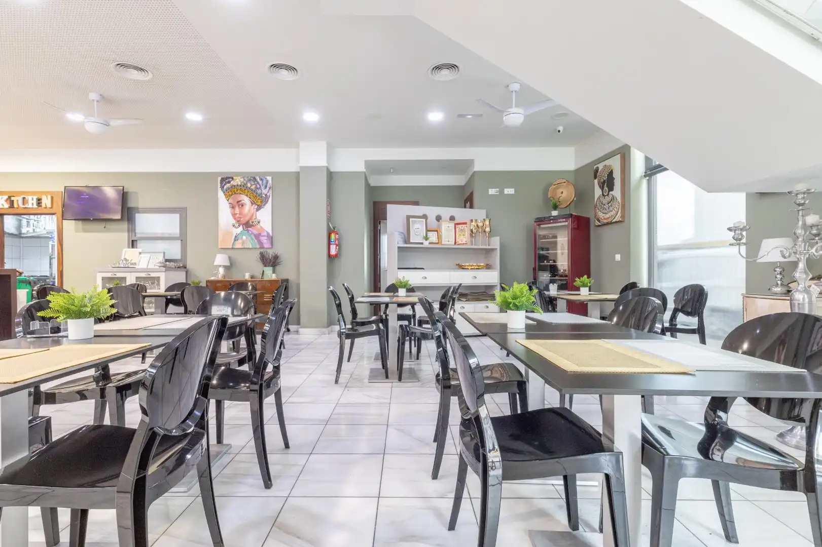 Edificio en venta en Avenida Juan Carlos I, Campos del Río